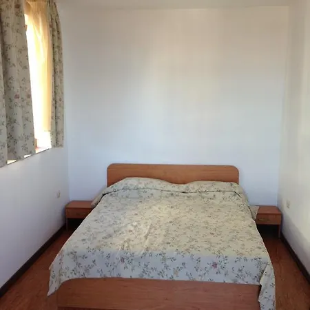 Apartment In Tryavna